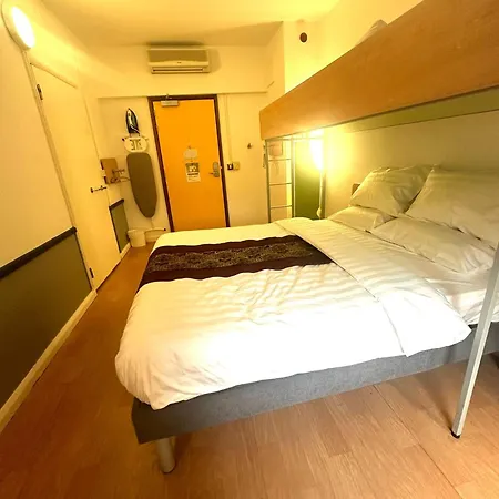 Cambridge Bradford 3*