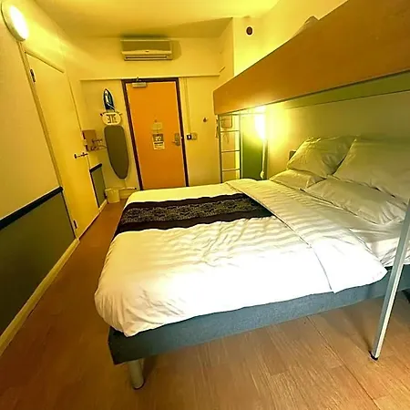 Hotel Cambridge 3*